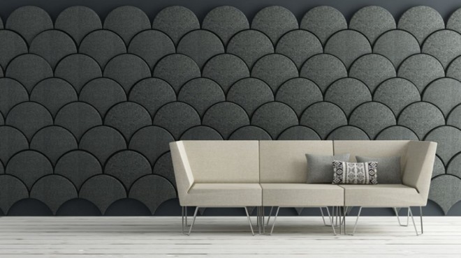 Ikke bare en vakker veggdekorasjon, men også som en utmerket lydisolering. Foto: Stone Designs.