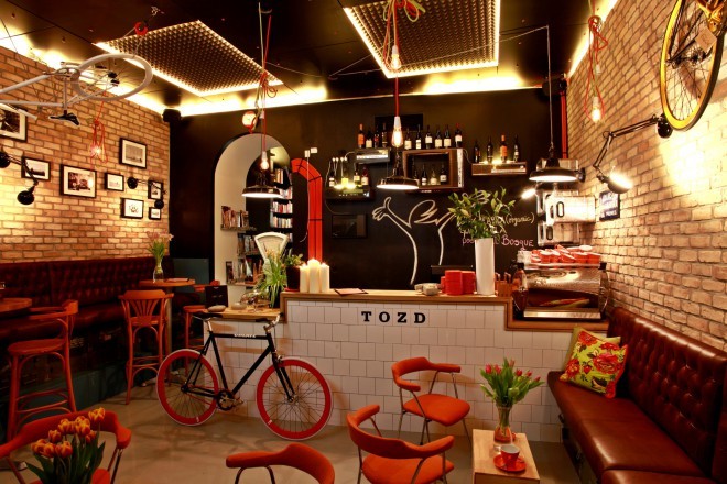 TOZD non è solo un bar qualsiasi, è anche una fabbrica raffinata per il design. Foto: profilo Facebook di TOZD