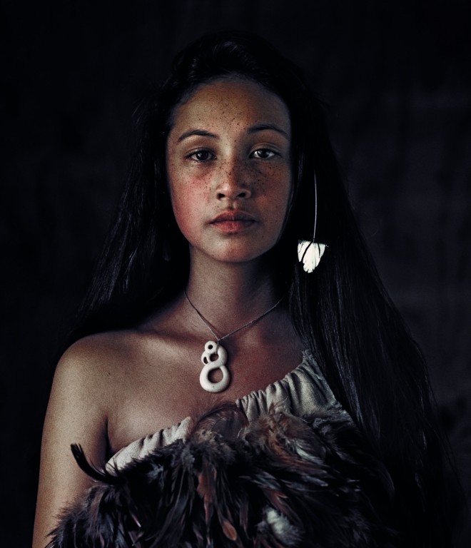 Maorsko dekle.