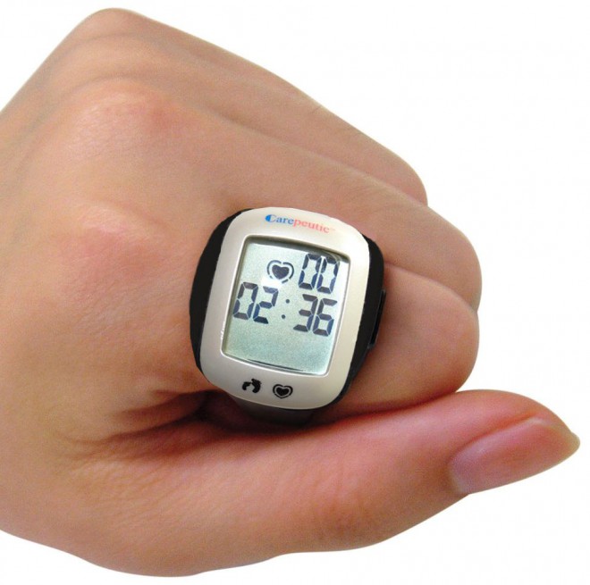 Ta prstan meri srčni utrip, kalorije, korake, razdaljo in čas. Foto: Carepeutic Ring