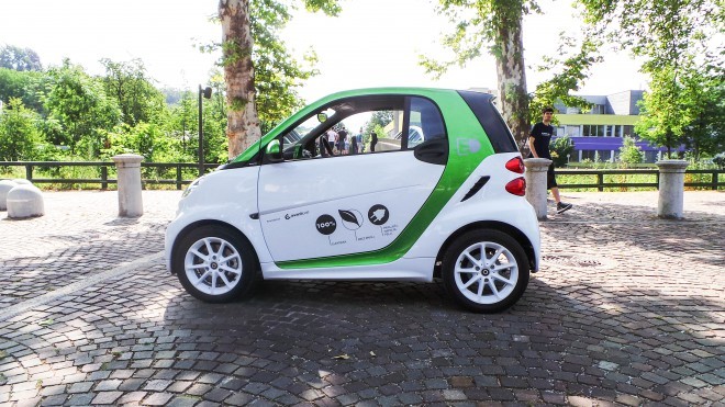 Silueta extremadamente linda y eterna - Smart ForTwo Electric Drive