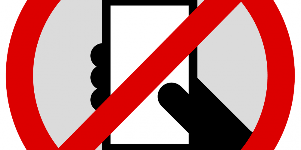 Na weekend warto wyłączyć smartfon lub przynajmniej być niedostępnym dla kontaktów służbowych.