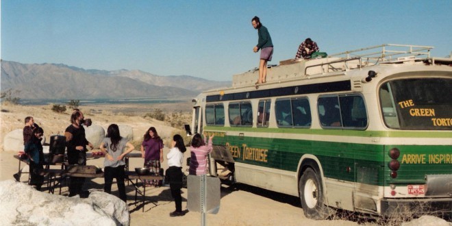 Green Tortoise - "hippy" avtobus. 