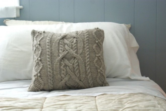 Knitted cushion covers