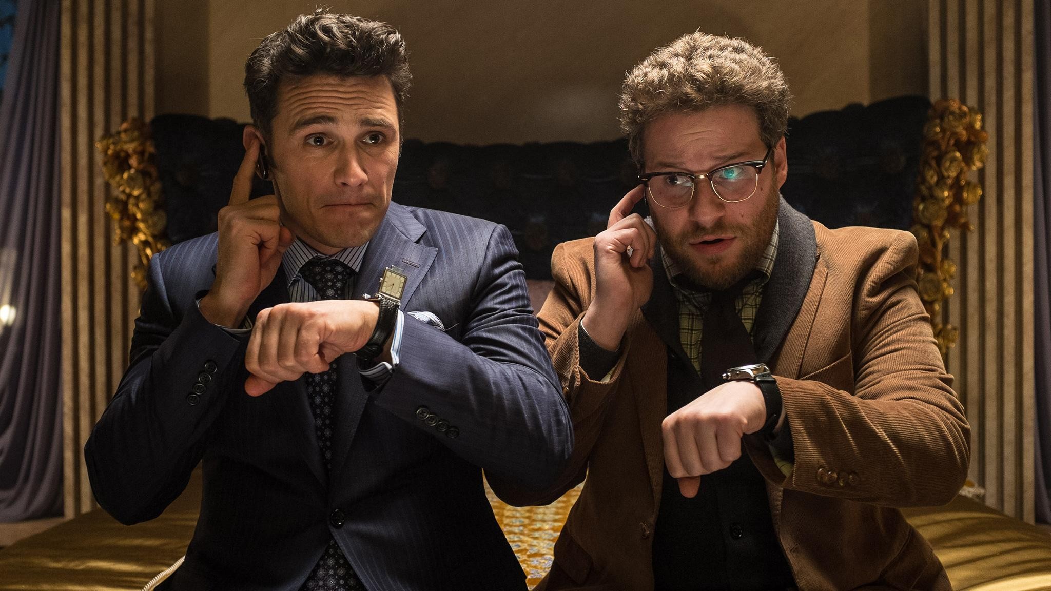 James Franco e Seth Rogen já causaram muita polêmica. Entre outras coisas, gravaram o videoclipe "Bound 3", que é uma paródia do vídeo "Bound 2" de Kanye West e sua esposa Kim Kardashian.