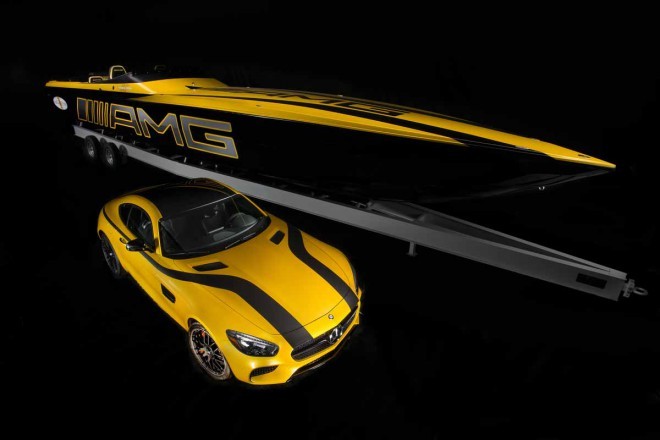 Dirkalni gliser Marauder GT S in njegov navdih, AMG GT S.
