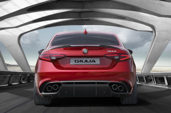 Nova Alfa Romeo Giulia bo obračala poglede.