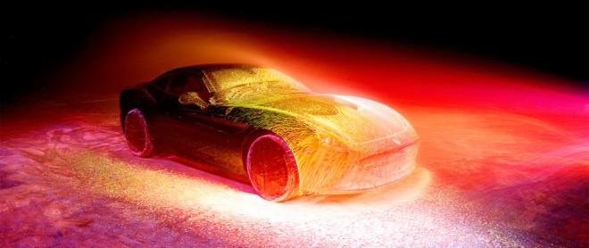 Ferrari California T ''vandaliziran'' z UV barvo.