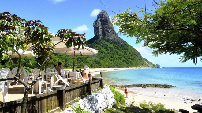 Jednym z najpiękniejszych i najlepiej zachowanych zakątków świata jest archipelag Fernando de Noronha w Brazylii.