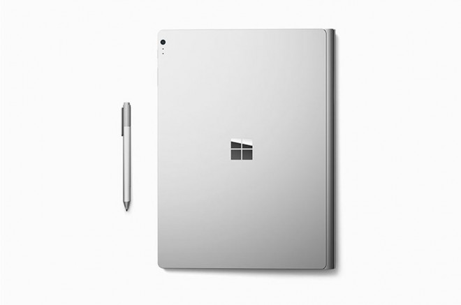 Prenosni in tablični računalnik Microsoft Surface Book je pravi lepotec.