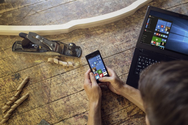 Kaj ti bo računalnik, če imaš pametni telefon Microsoft Lumia 950 (XL).