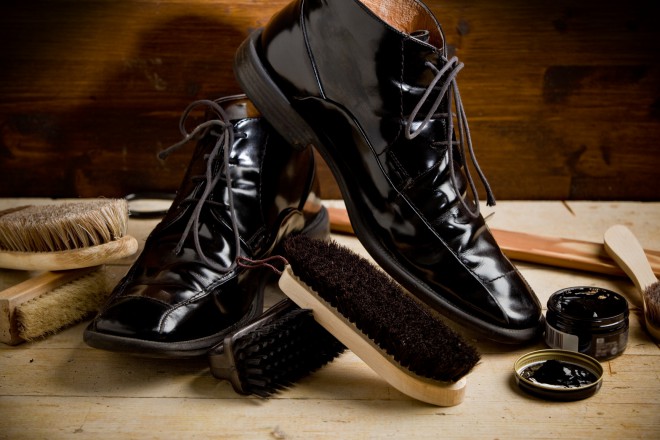 Bleščeče čisti čevlji po ustrezni negi
