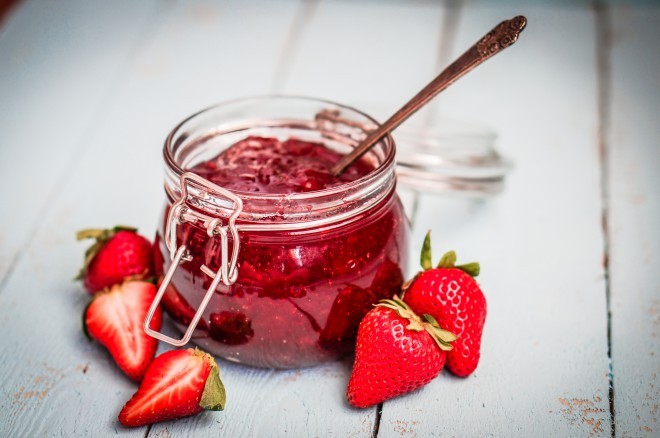 Det är dags att börja göra hemmagjord jordgubbssylt. Den är bevisad bättre än den från butiken!