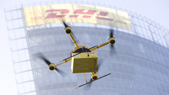 Amazon, DHL in druga podjetja se že veselo poslužujejo dronov za dostavo svojih pošiljk.