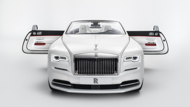 Der modische Rolls-Royce Dawn stellt sich die Straßen als Laufstege vor.