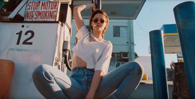 Kristen Stewart je seksi upornica v postapokaliptičnem Los Angelesu.