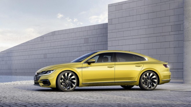 O Volkswagen Arteon chegará às estradas no verão.