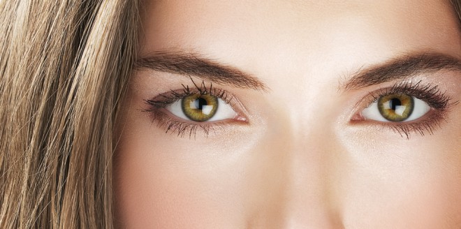 Olhos cor de avelã