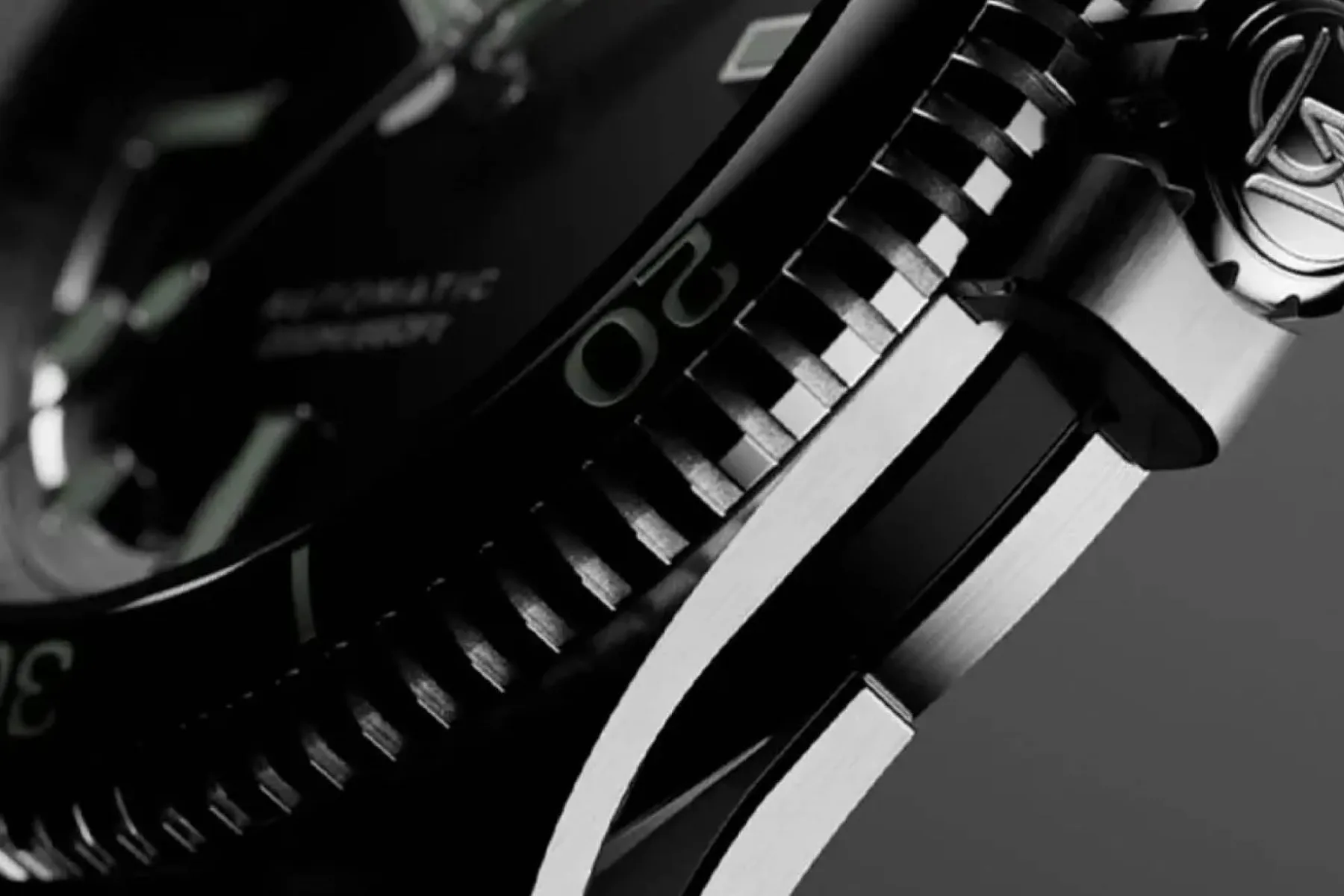 1.000 € za Timex: Timex Atelier Marine M1A je potapljaška ura, ki dokazuje, da Timex zmore več kot poceni ure