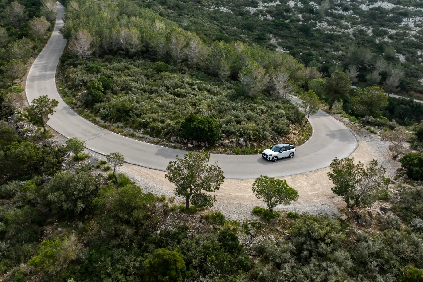 10 razlogov, zakaj je MINI JCW Countryman ALL4 (2025) najbolj smiseln “BMW” ta hip