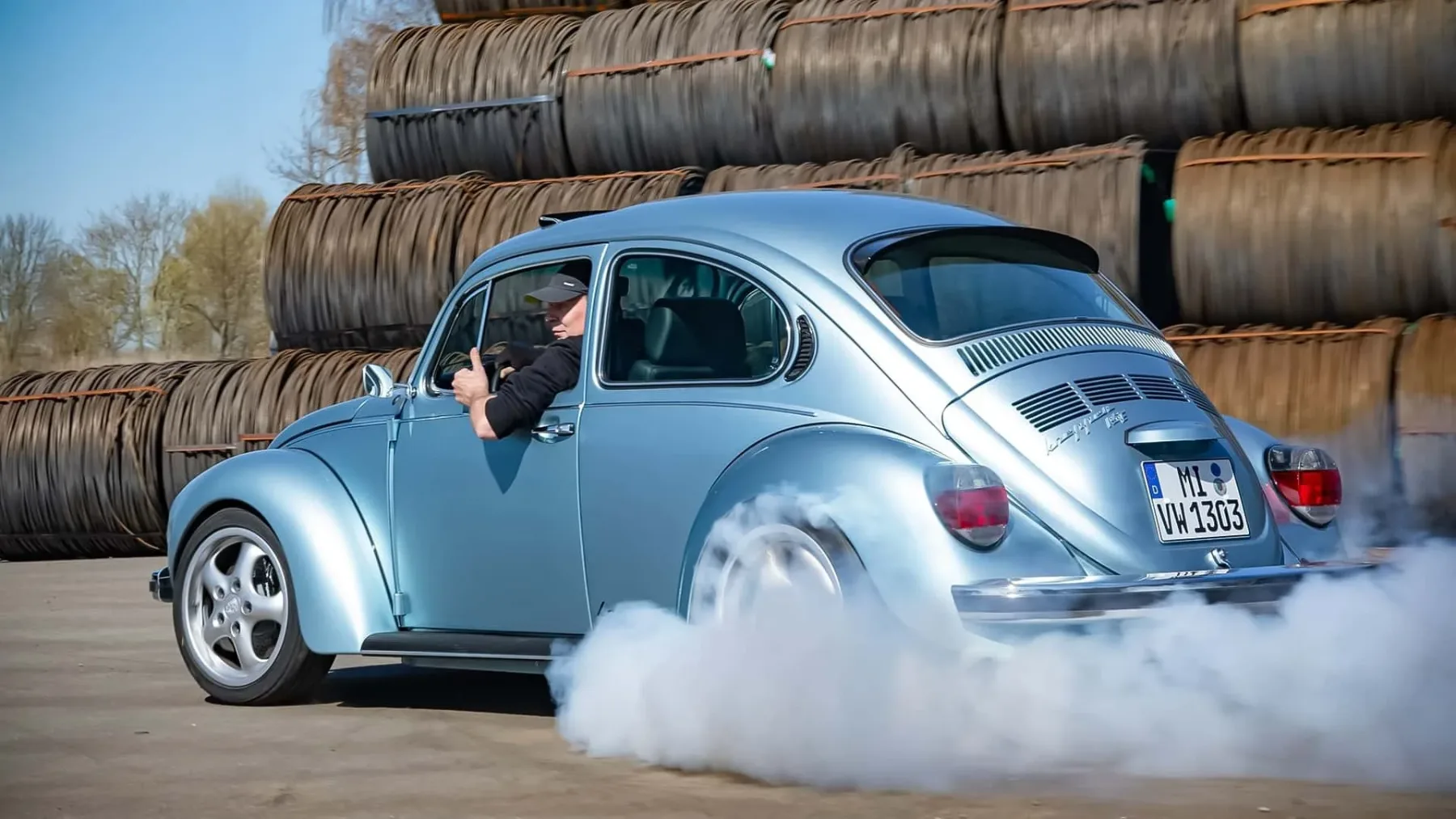 1303 RS-E: Ko klasični VW Hrošč poniža superšportnike s 600 »električnimi« konji