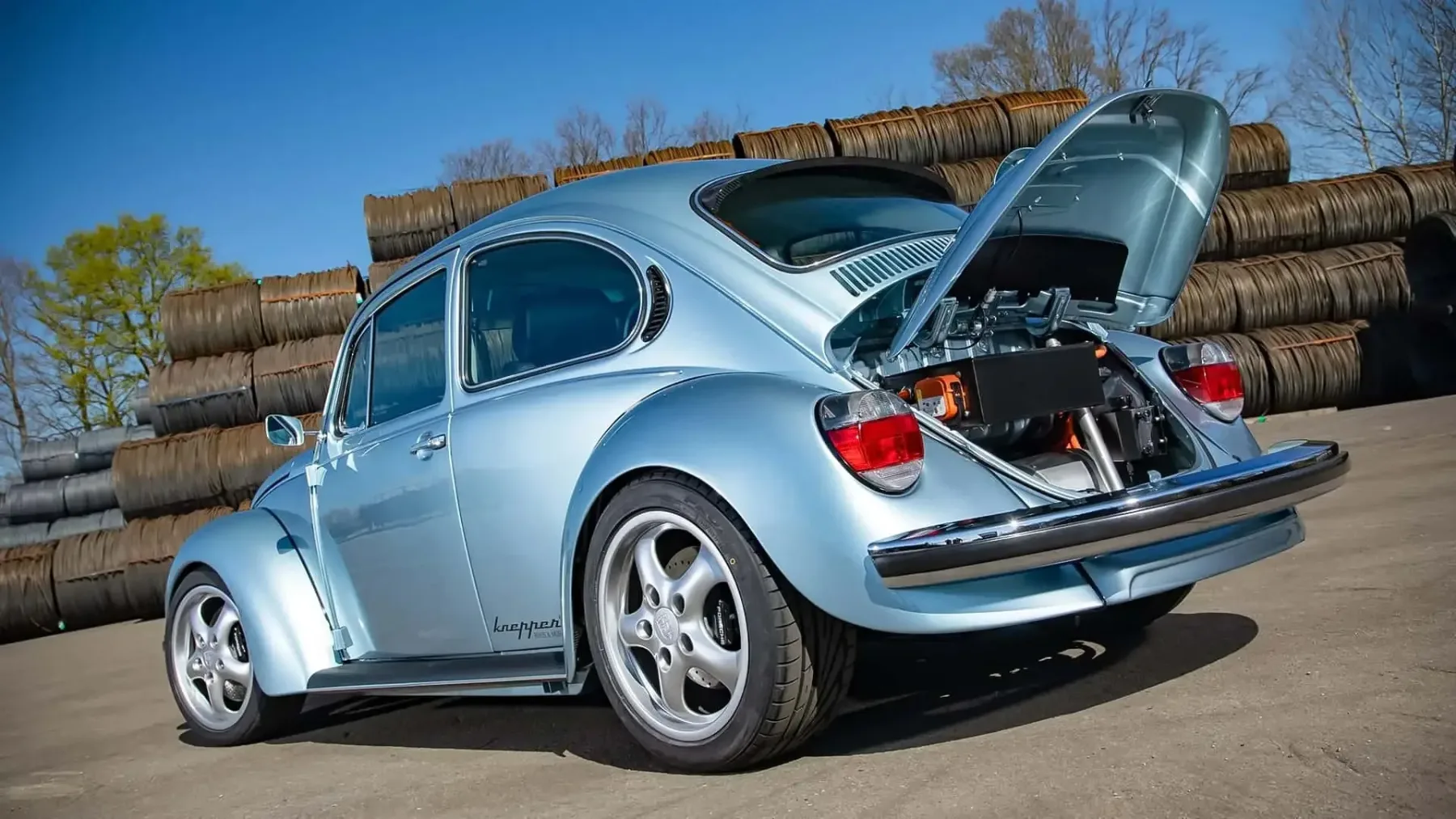 1303 RS-E: Ko klasični VW Hrošč poniža superšportnike s 600 »električnimi« konji