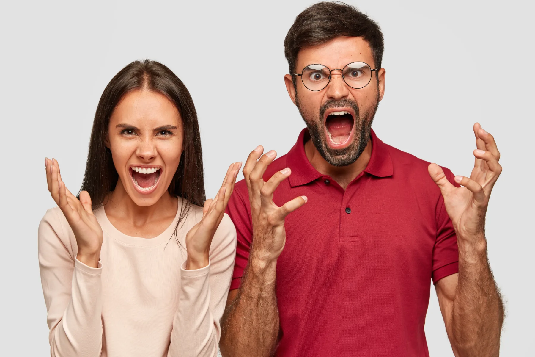 20 znakov, da sta s partnerjem kompatibilna! Test – ali se kot par ujemata?!