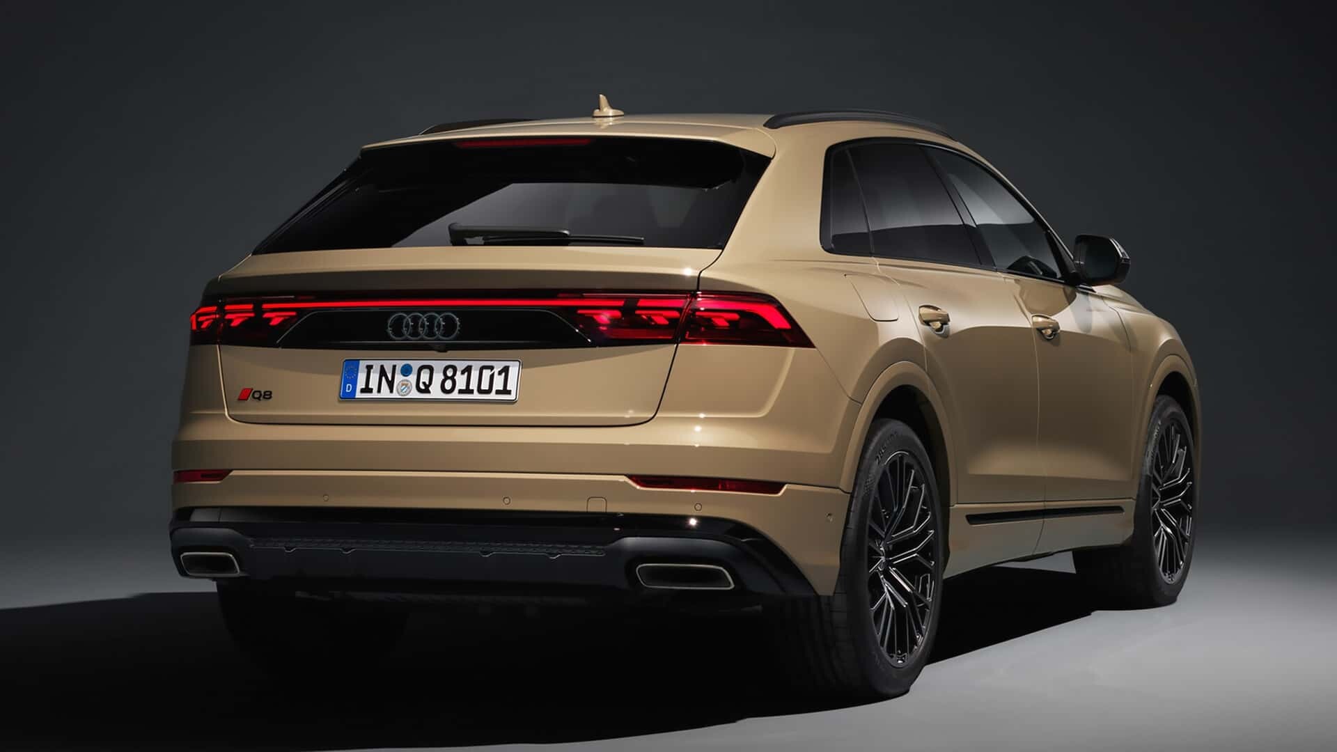 2024 Audi Q8 in SQ8: svetlobna evolucija in moč elegance še vedno odličnega velikana
