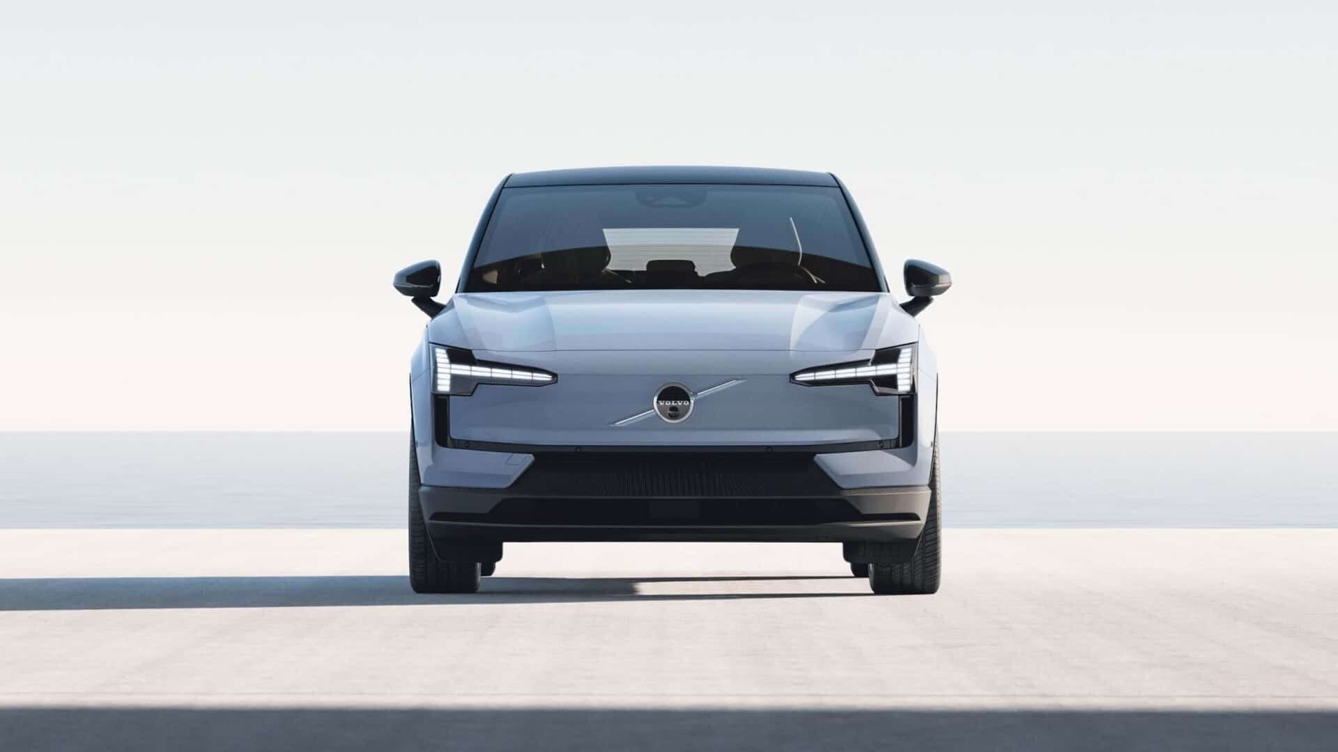 2024 Volvo EX30: cenovno izjemno dostopen električni Volvo z “bolanim” pospeševanjem!