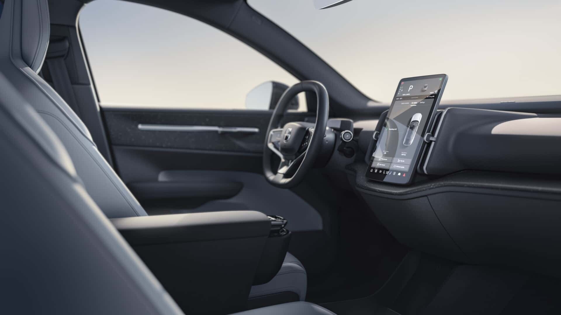 2024 Volvo EX30: cenovno izjemno dostopen električni Volvo z “bolanim” pospeševanjem!