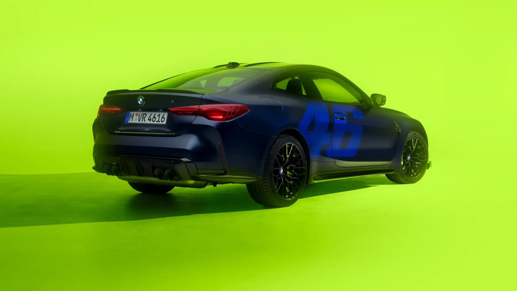 2025 BMW M4 CS VR46 Edition – posebna serija v čast Valentinu Rossiju