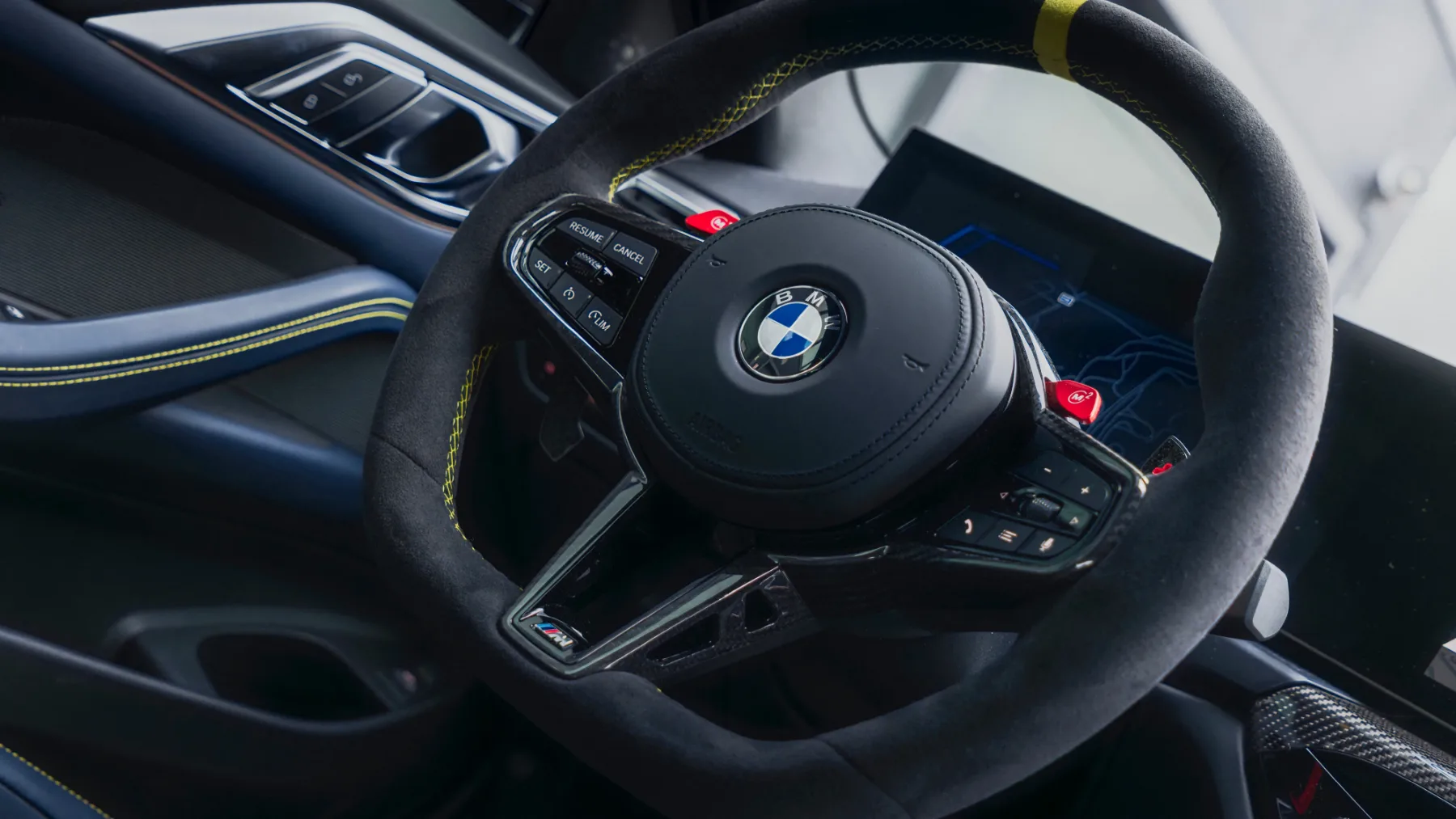 2025 BMW M4 CS VR46 Edition – posebna serija v čast Valentinu Rossiju