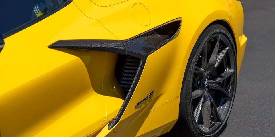 2025 Corvette C8 ZR1: Ameriška cestna pošast s 1064 konjskimi močmi
