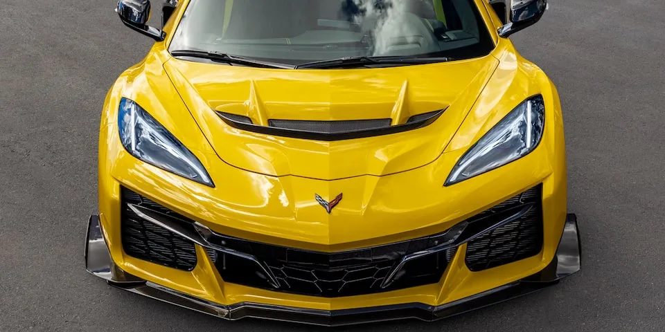 2025 Corvette C8 ZR1: Ameriška cestna pošast s 1064 konjskimi močmi