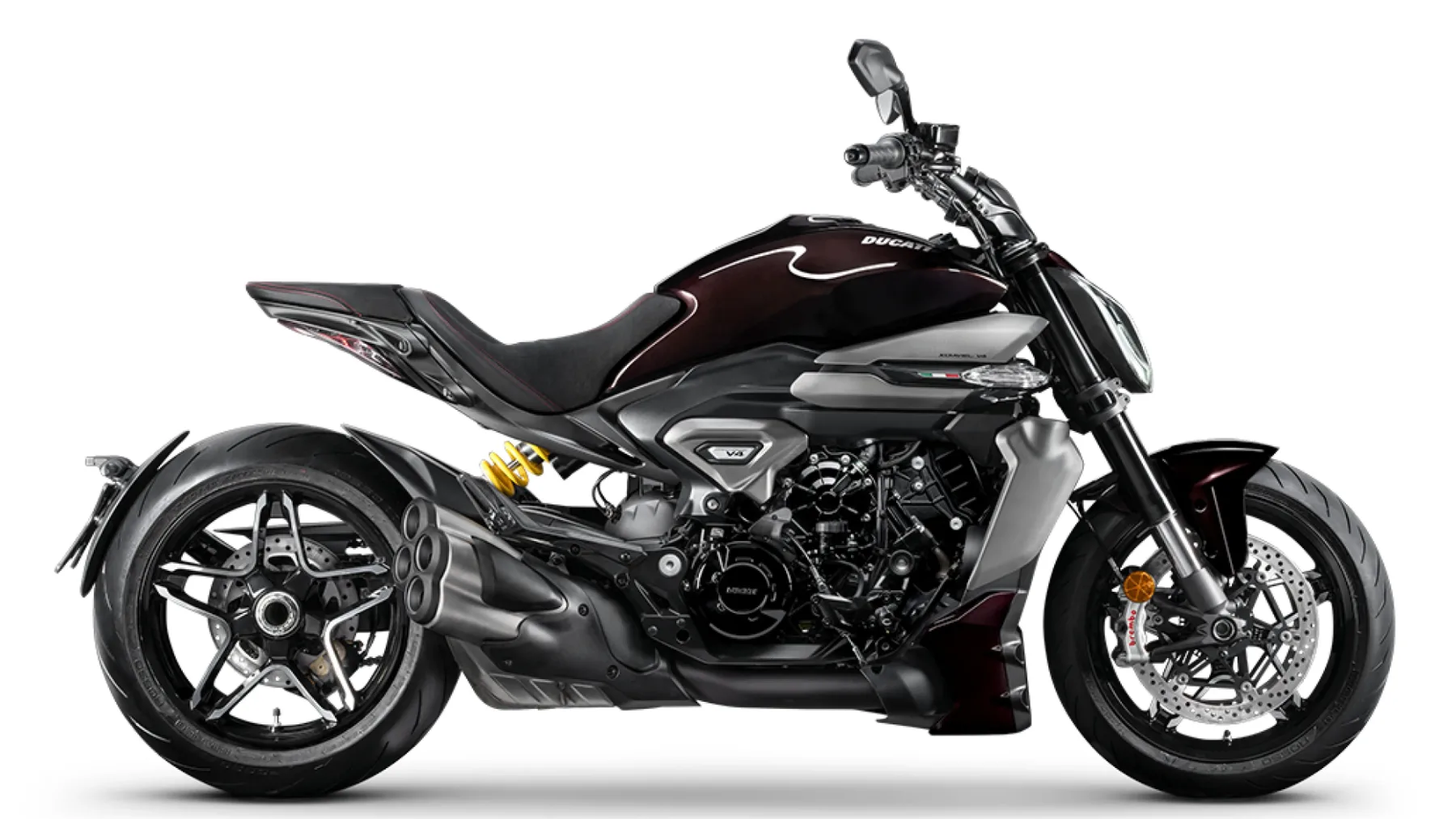 2025 Ducati XDiavel V4 – ko se križarjenje sreča s superbikom