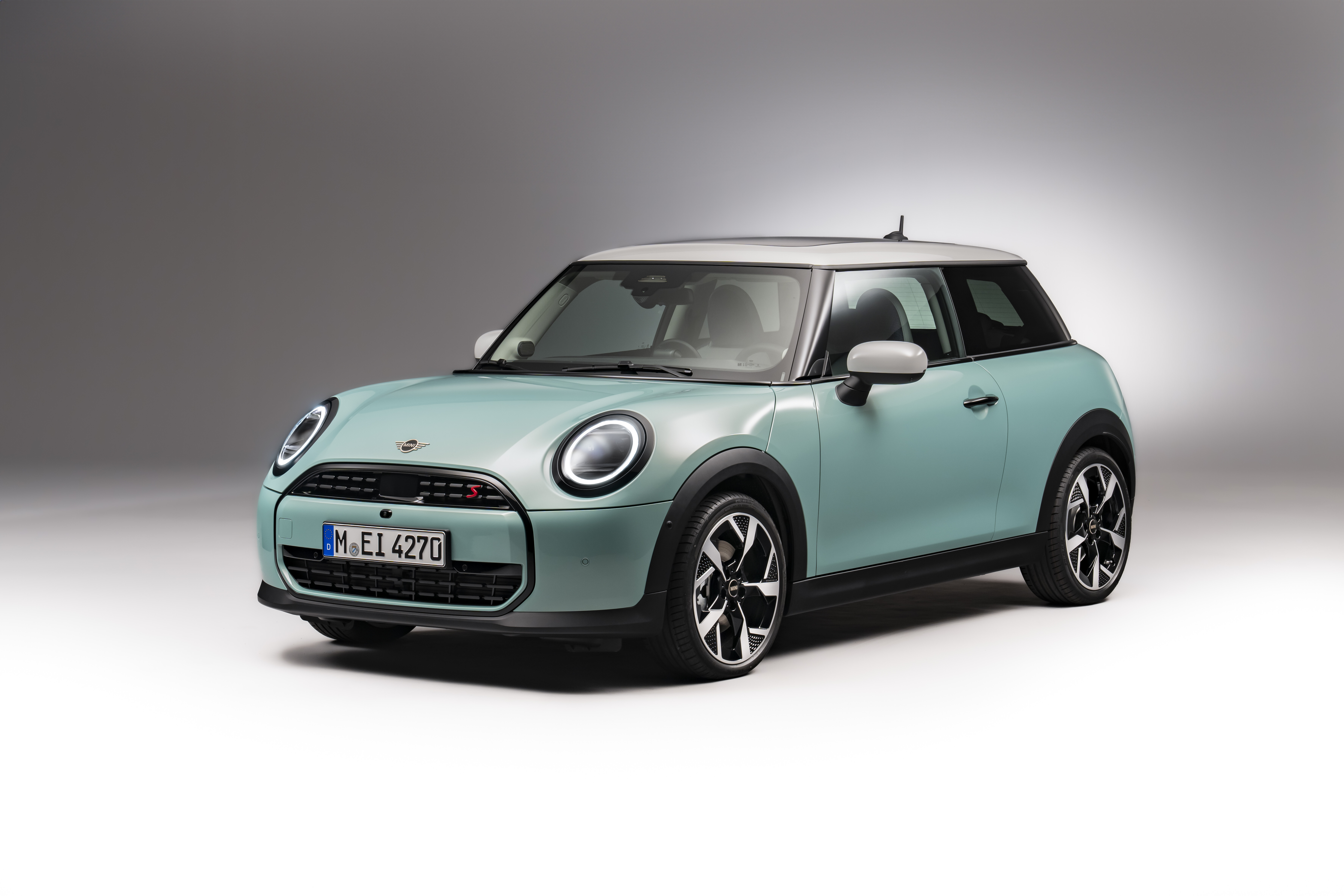 2025 Mini Cooper C in S : Tradicija se nadaljuje z bencinskim motorjem