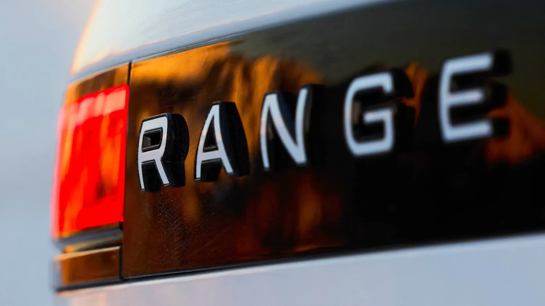 2025 Range Rover Sport SV Park City Edition – ekskluzivnost na treh primerkih