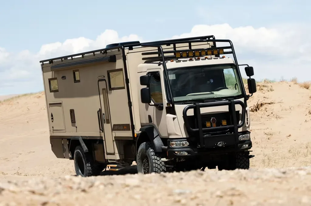 2025 Storyteller Overland GXV Epic: Vozilo za konec sveta… ali pa za konec tedna