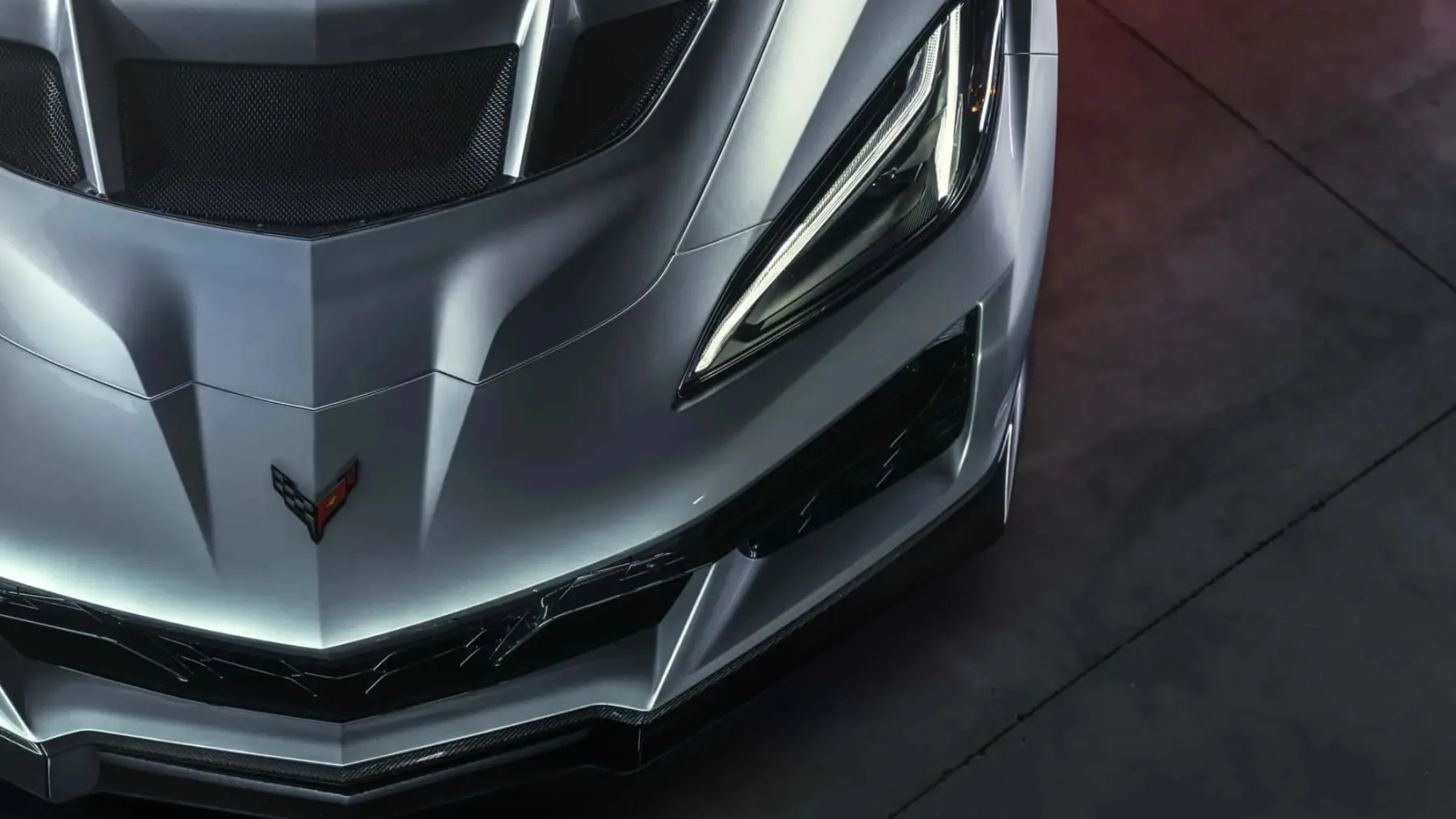 2026 Chevrolet Corvette ZR1X: Ameriški hibridni hiperavto, ki bi Ferrarija pojedel za zajtrk in z McLarnom pobrisal tla