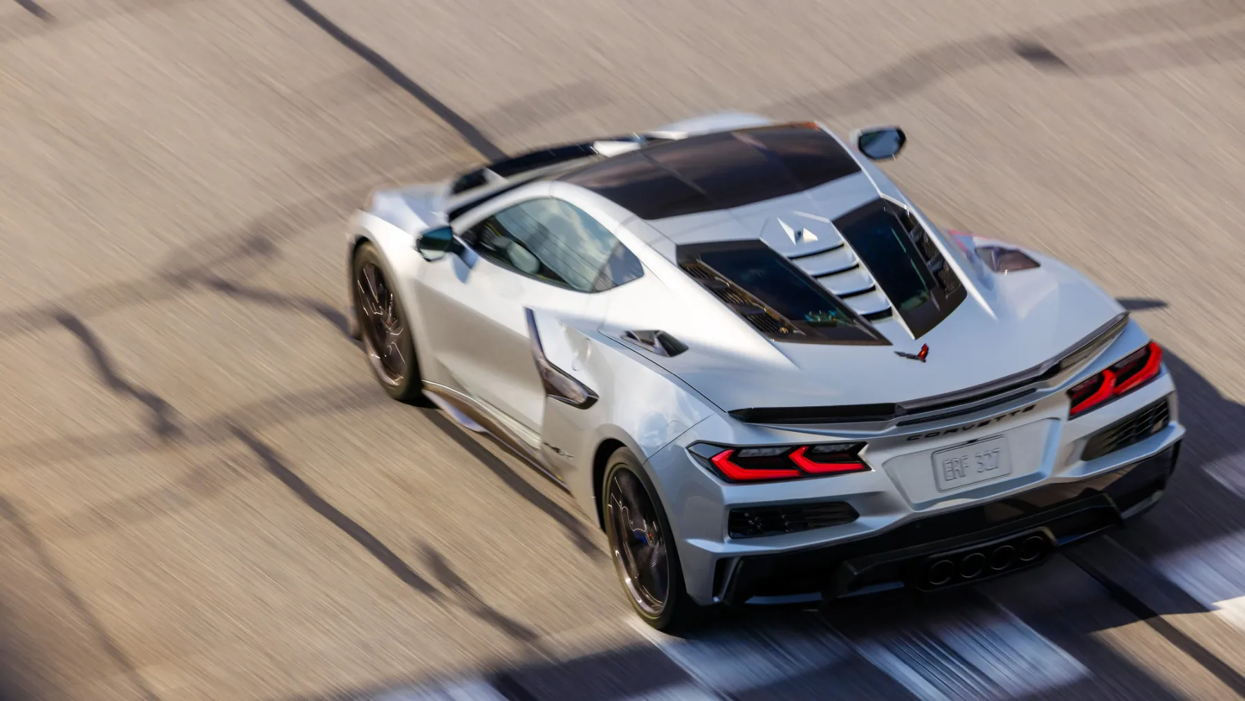2026 Chevrolet Corvette ZR1X: Ameriški hibridni hiperavto, ki bi Ferrarija pojedel za zajtrk in z McLarnom pobrisal tla