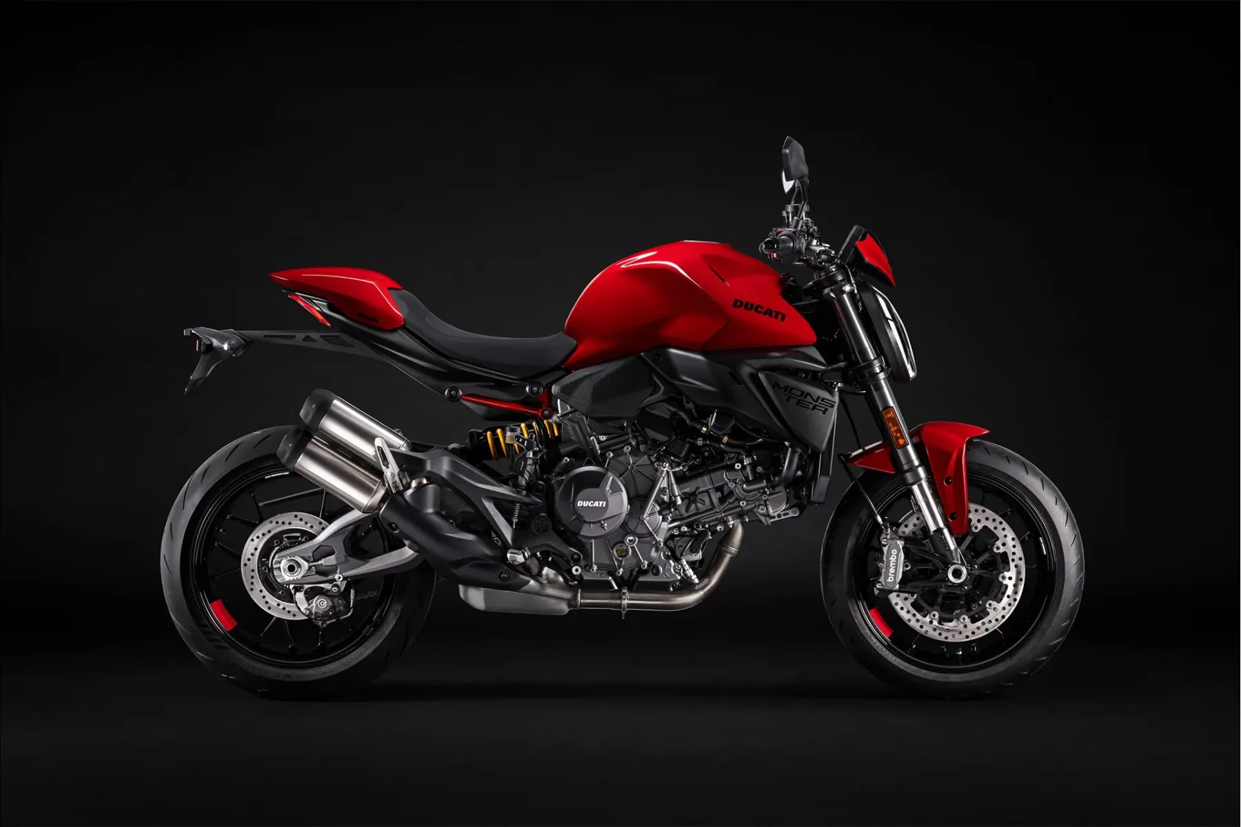 2026 Ducati Monster V2: Ikona, ki še vedno grize z italijanskim srcem