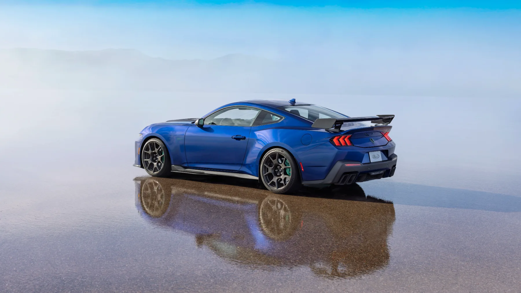 2026 Ford Mustang Dark Horse SC: Ko se vrne Predator in utiša električarje