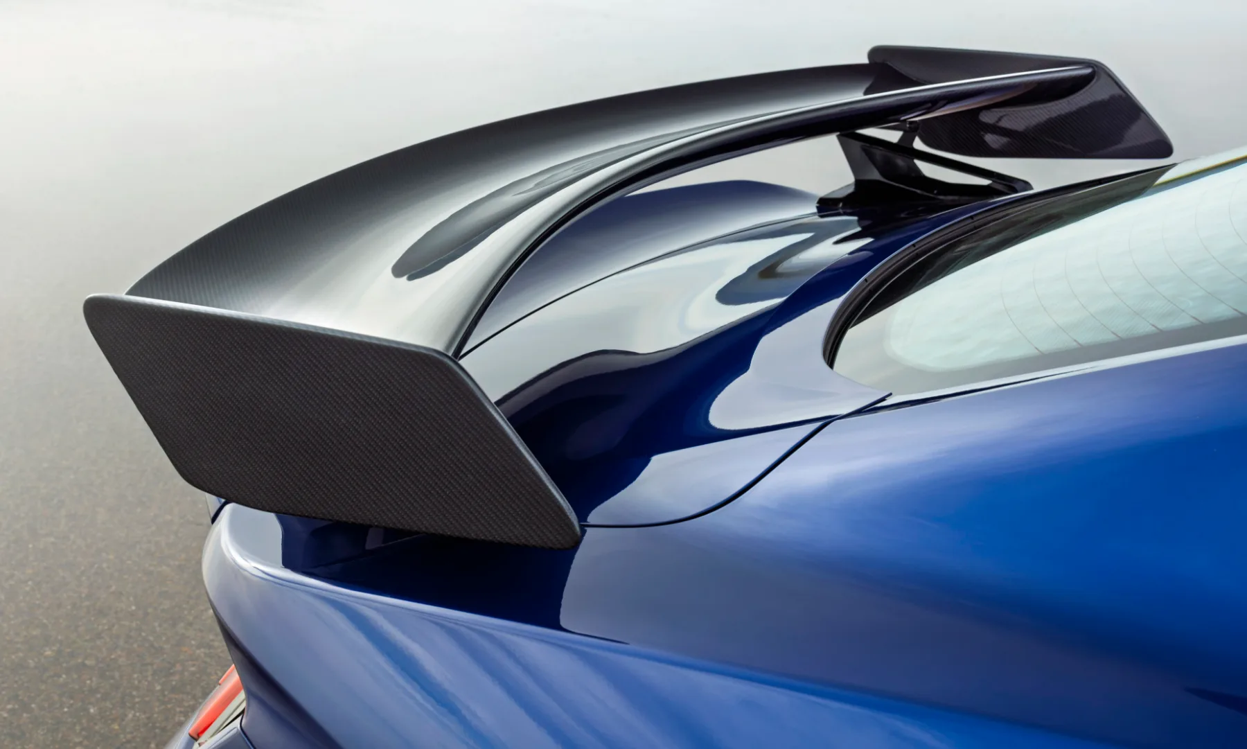 2026 Ford Mustang Dark Horse SC: Ko se vrne Predator in utiša električarje