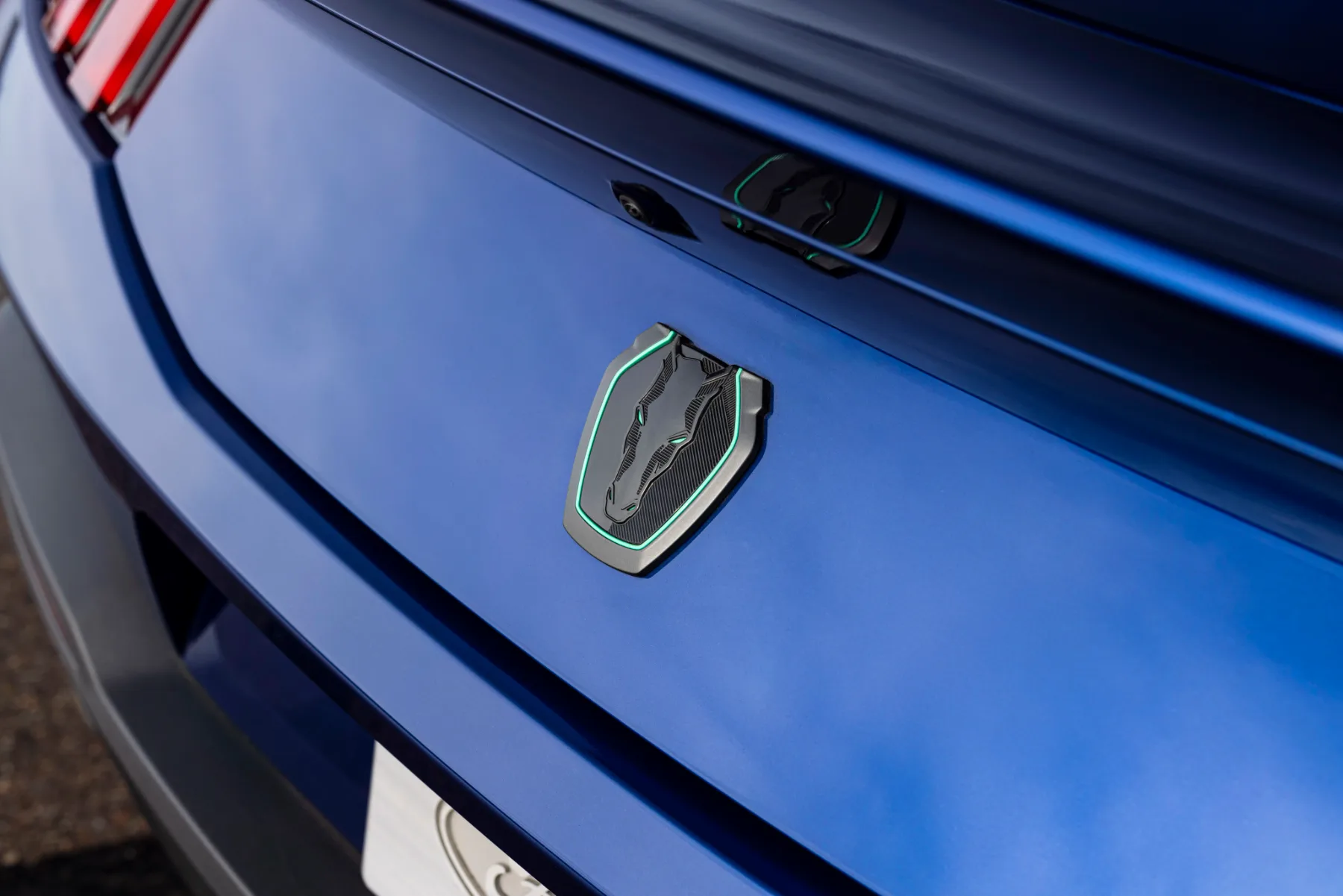 2026 Ford Mustang Dark Horse SC: Ko se vrne Predator in utiša električarje