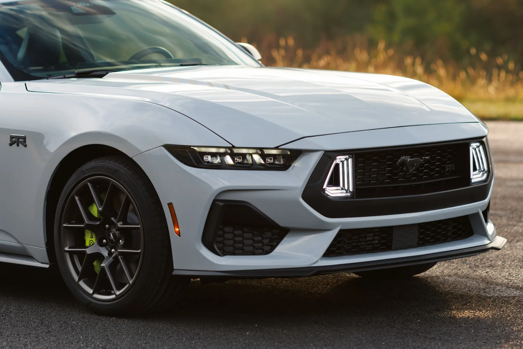 2026 Ford Mustang EcoBoost RTR: Drsni kralj iz tovarne, ki obljublja kaos