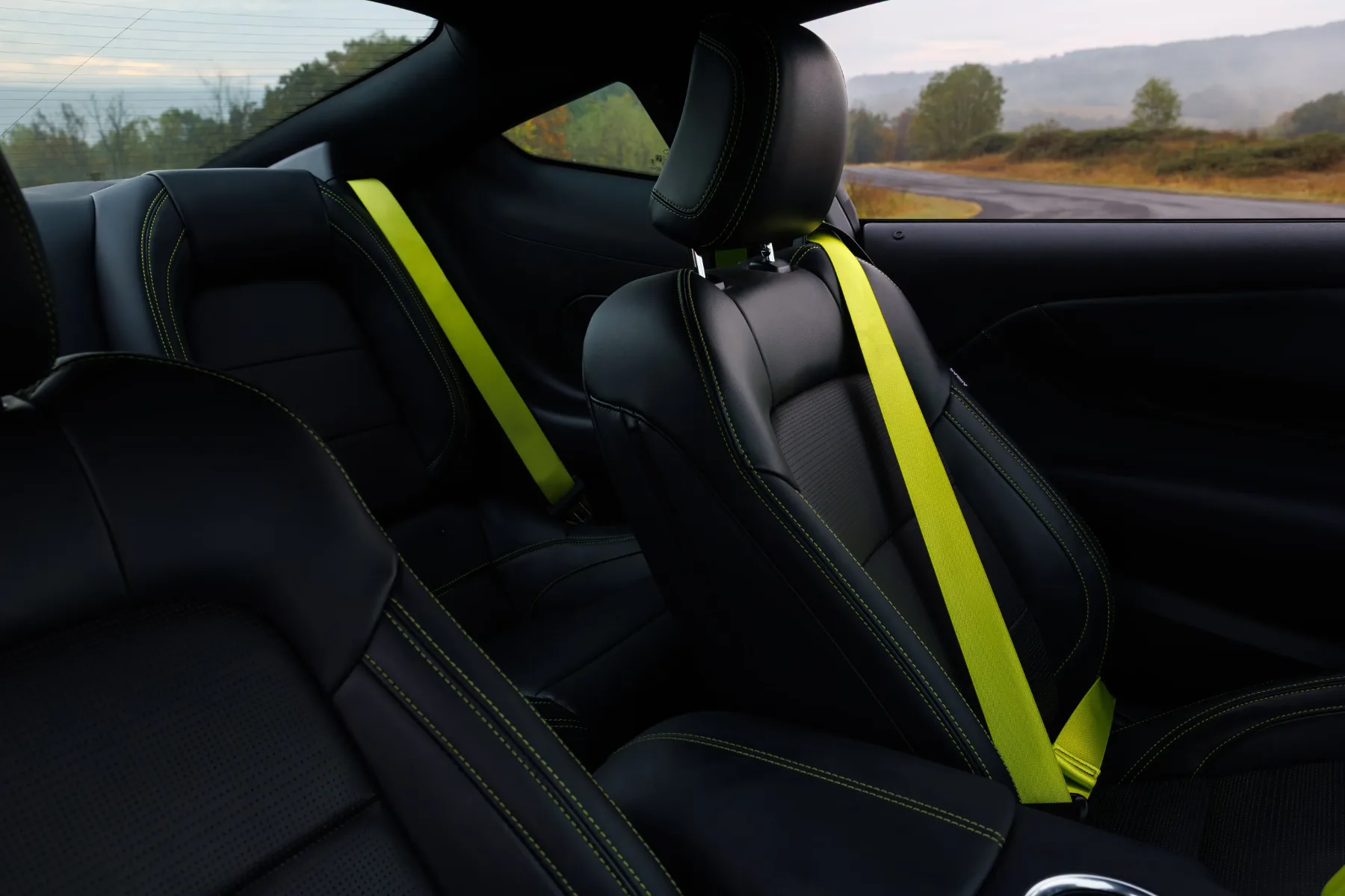 2026 Ford Mustang EcoBoost RTR: Drsni kralj iz tovarne, ki obljublja kaos