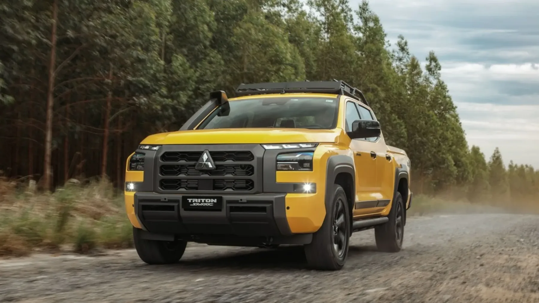 2026 Mitsubishi Triton Savana: Prepovedan sadež, ki bi ga moral voziti vsak pravi moški