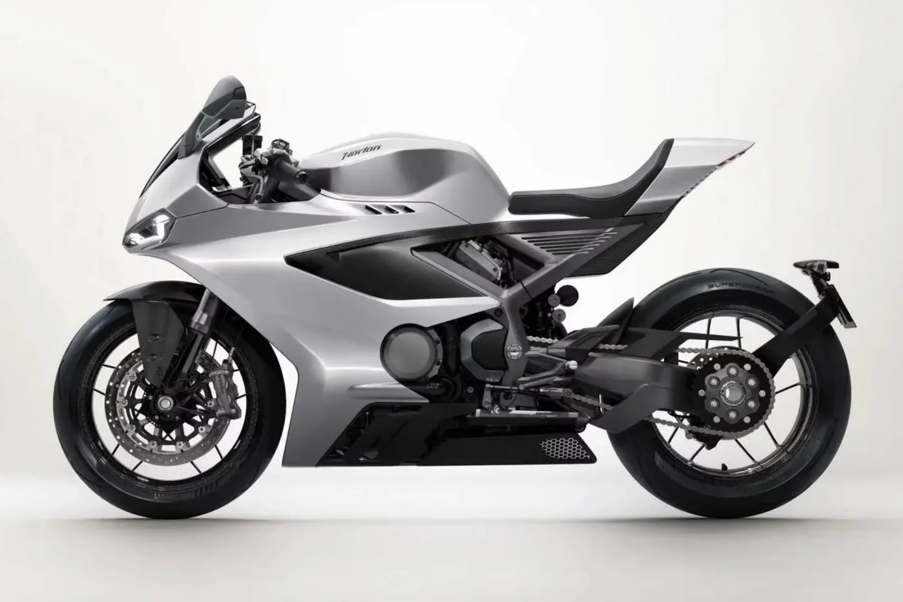 2026 Norton Manx R – britanski povratek med 200 »konjske« superbike, brez krilc, veliko karakterja in stilom
