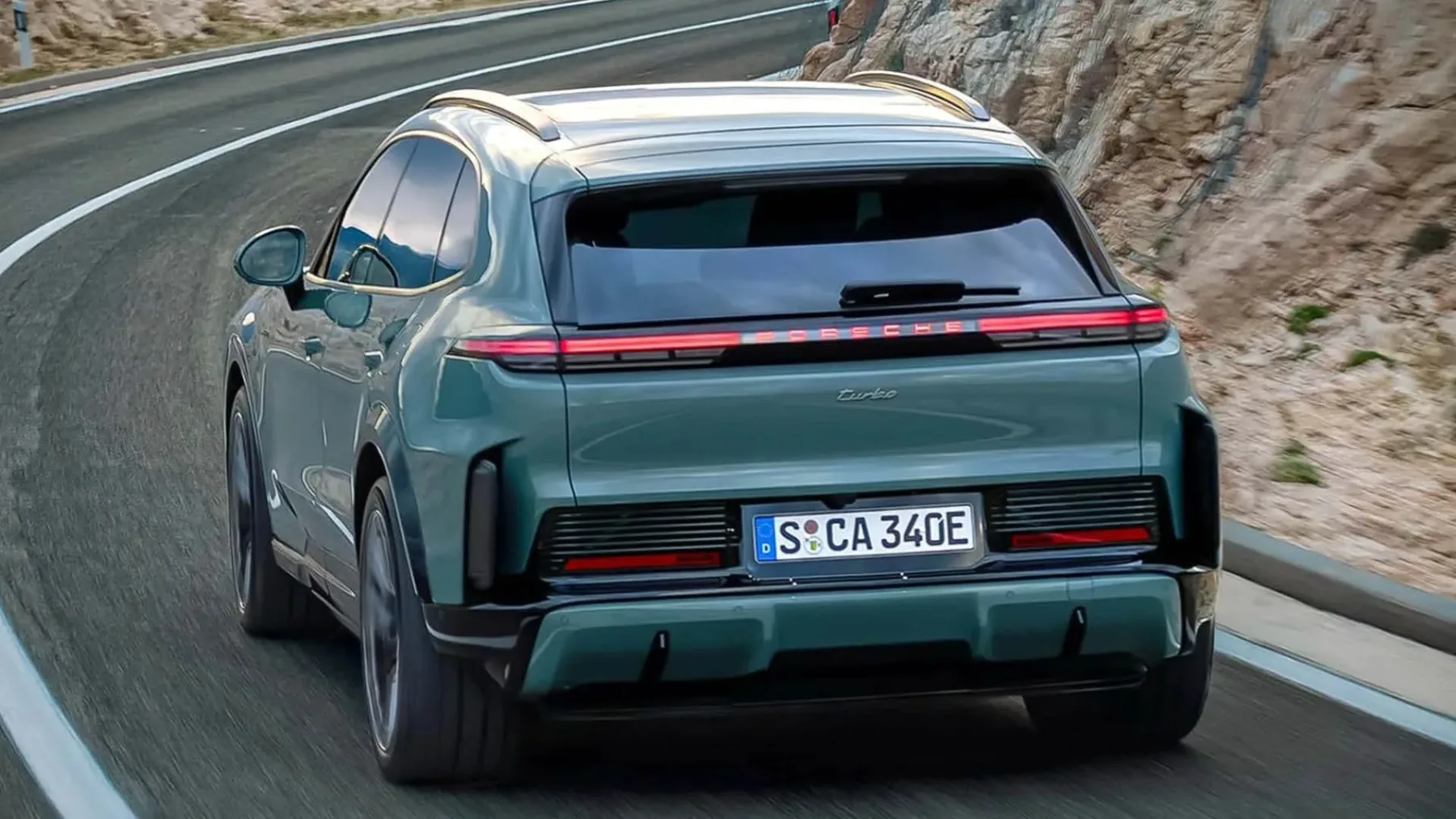 2026 Porsche Cayenne Electric: Najmočnejši Porsche vseh časov – ni brez napak