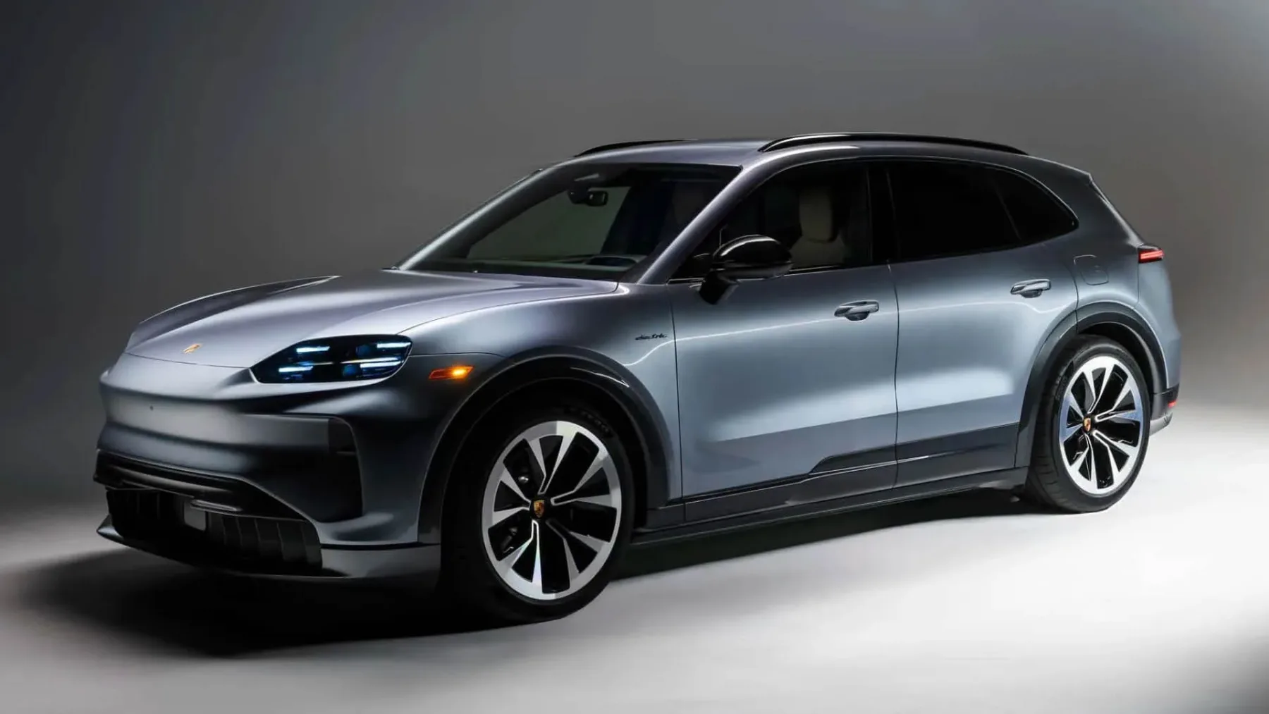 2026 Porsche Cayenne Electric: Najmočnejši Porsche vseh časov – ni brez napak